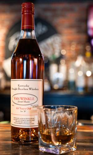 Dew Drop Inn Papi Van Winkle Bourbon 12 Year Dew Drop Inn Papi Van WInkle Bourbon 12 Year